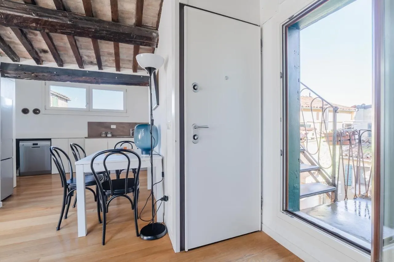 San Marco Vista Sui Tetti Veneziani Apartment Italien