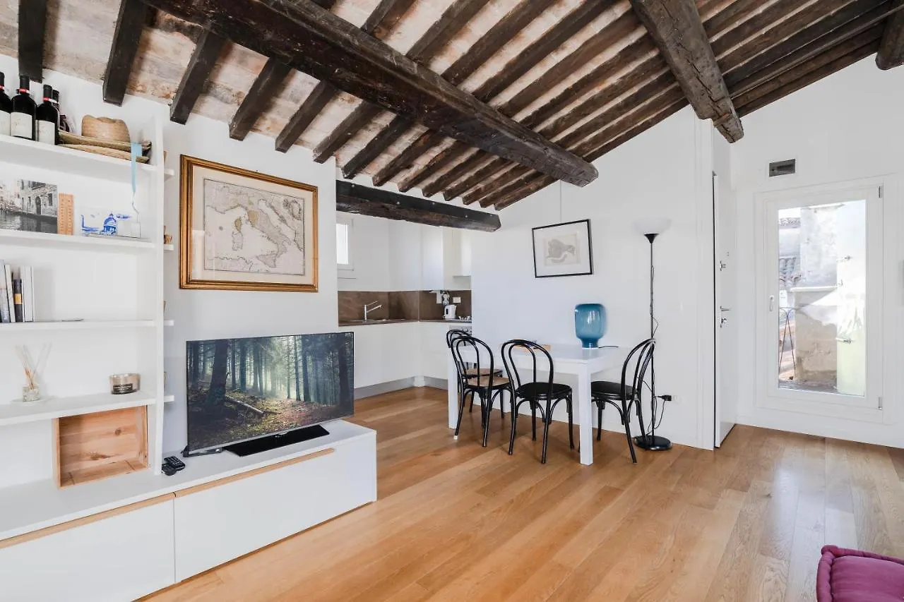 San Marco Vista Sui Tetti Veneziani Apartment Venedig